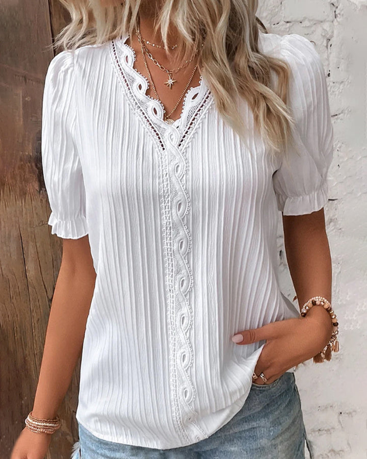 Huda Elegant V-Neck Lace Top