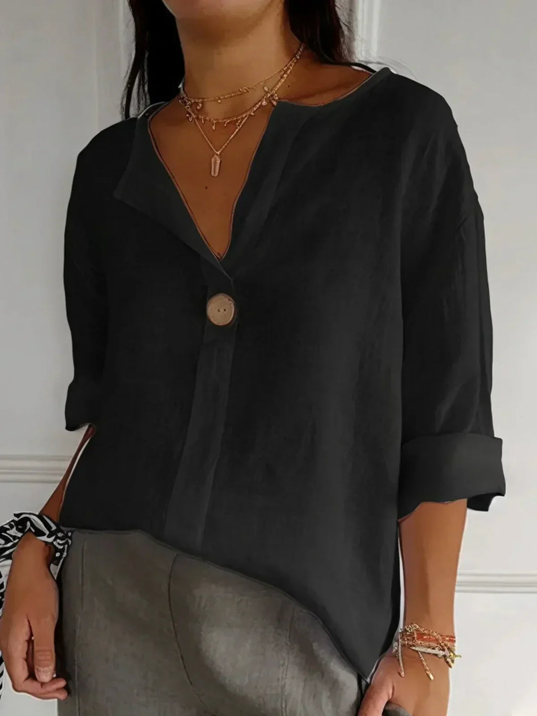 Gracy V-Neck Blouse