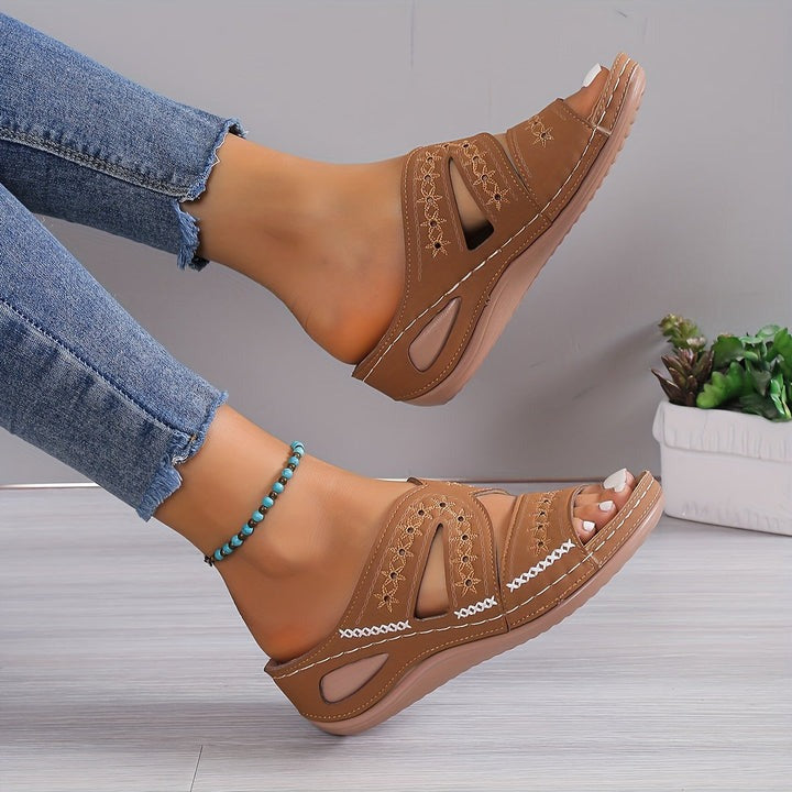 Noëlla Orthopedic Sandals