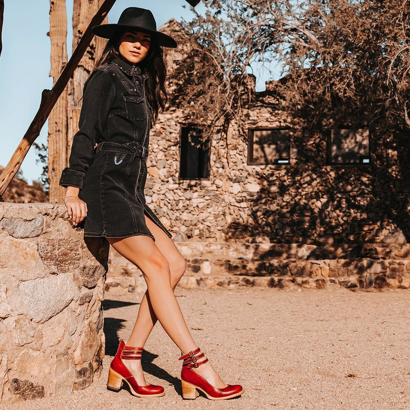 Sara Heel Pumps