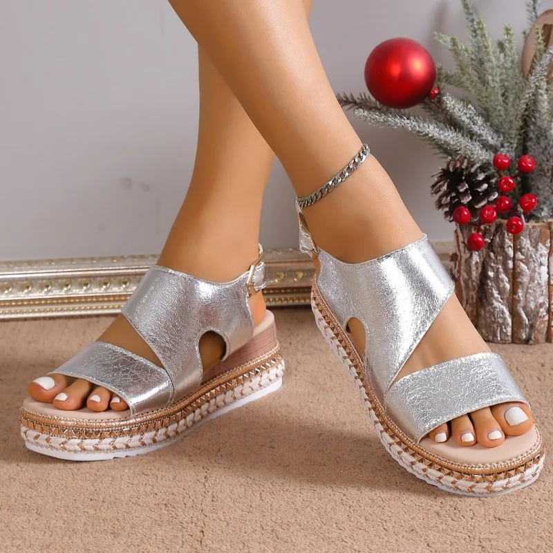 Lila Glamour Platform Sandals