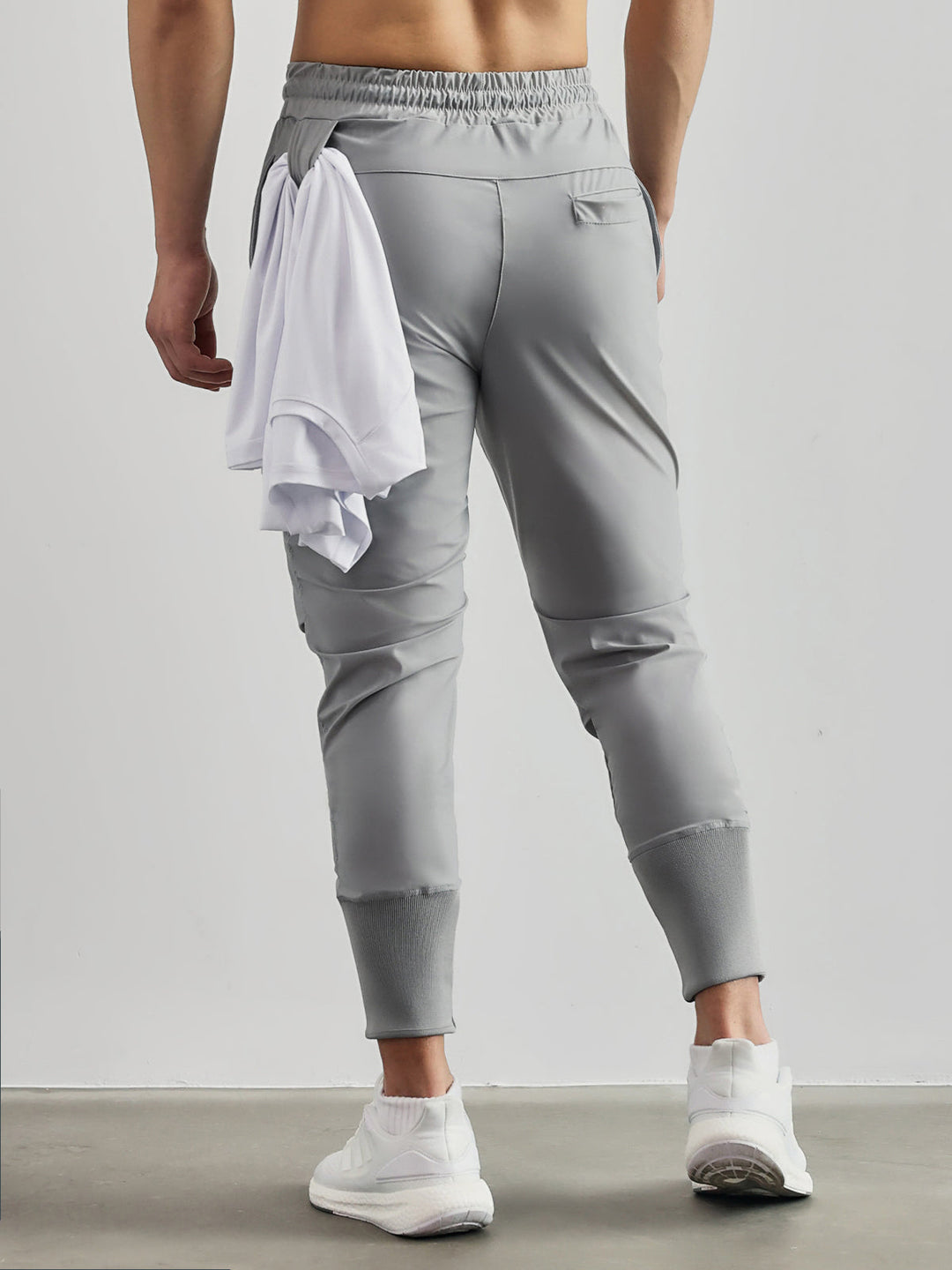 High-waisted ribbed cargo joggers