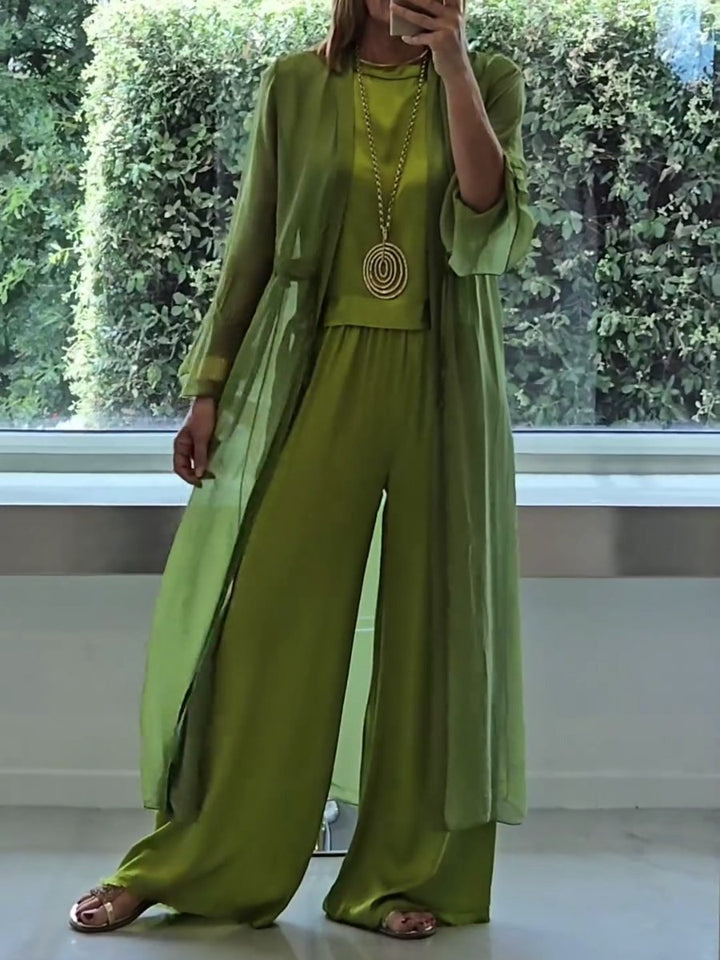 Shira Elegant Comfortable Set